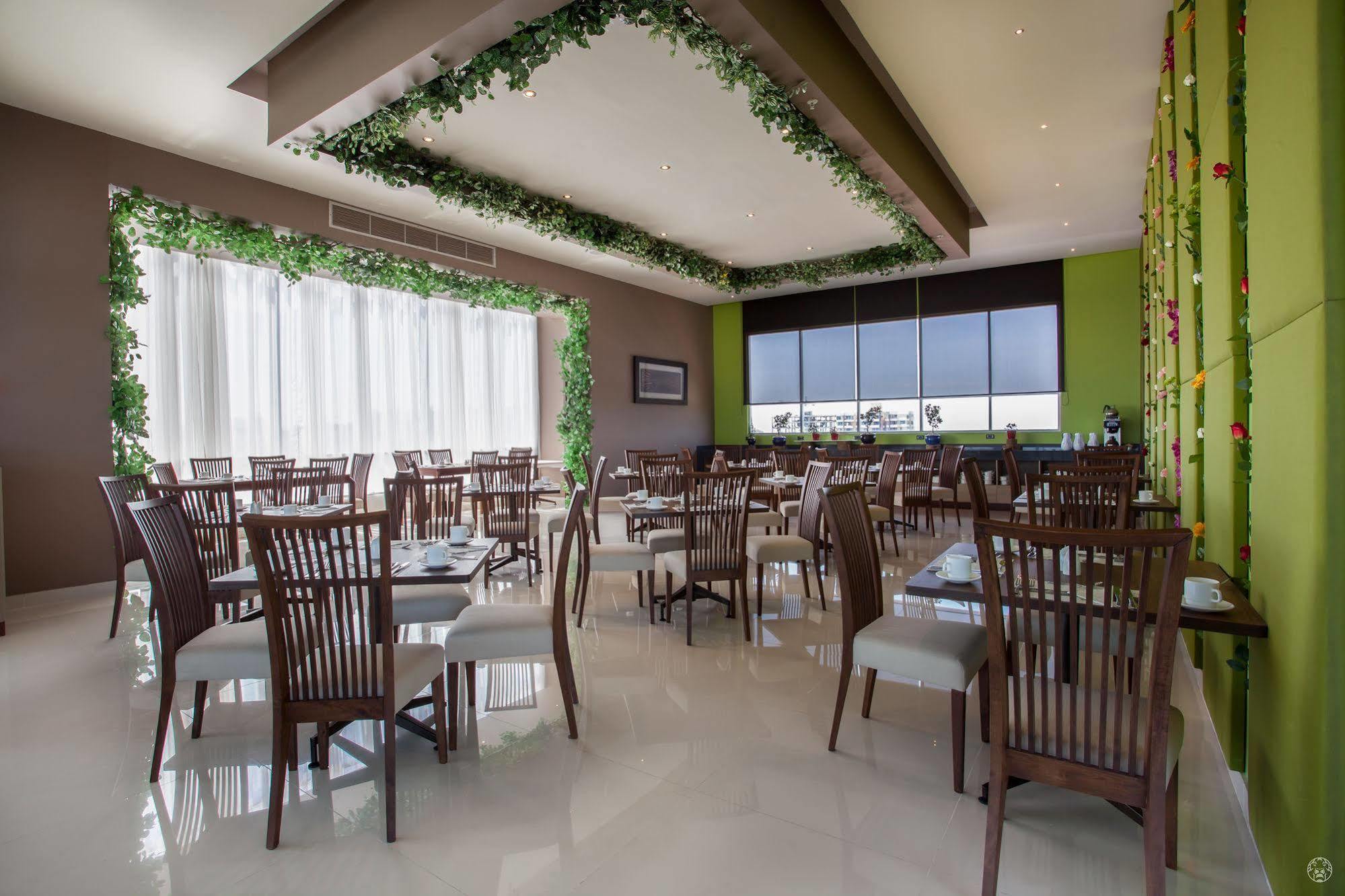 Sky Collection Lifestyle Hotel & Suites Barranquilla Barranquilla (Atlantico) Exterior foto The restaurant